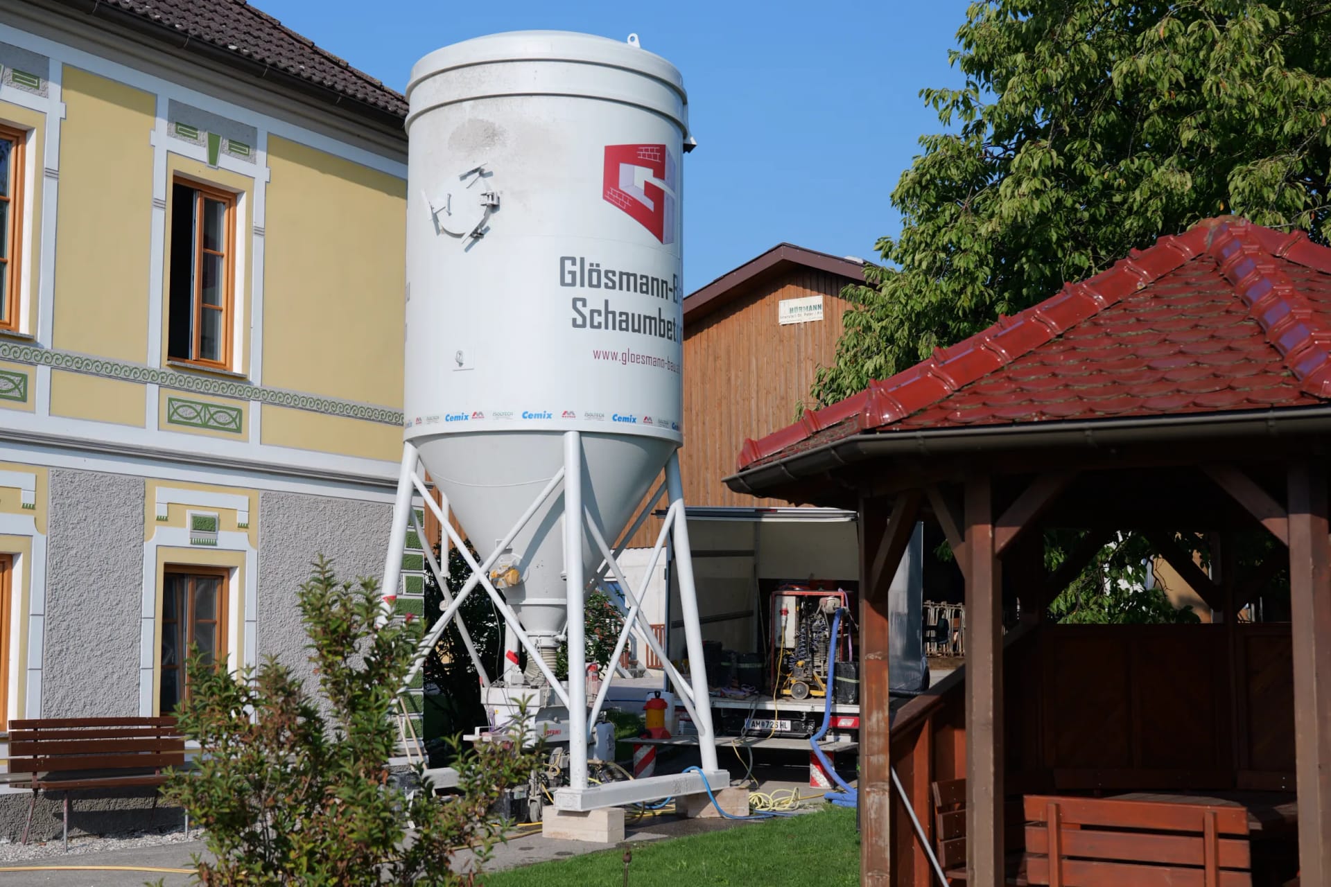 Videodreh bei Glösmann Bau-Service - Schaumbeton-Einbau